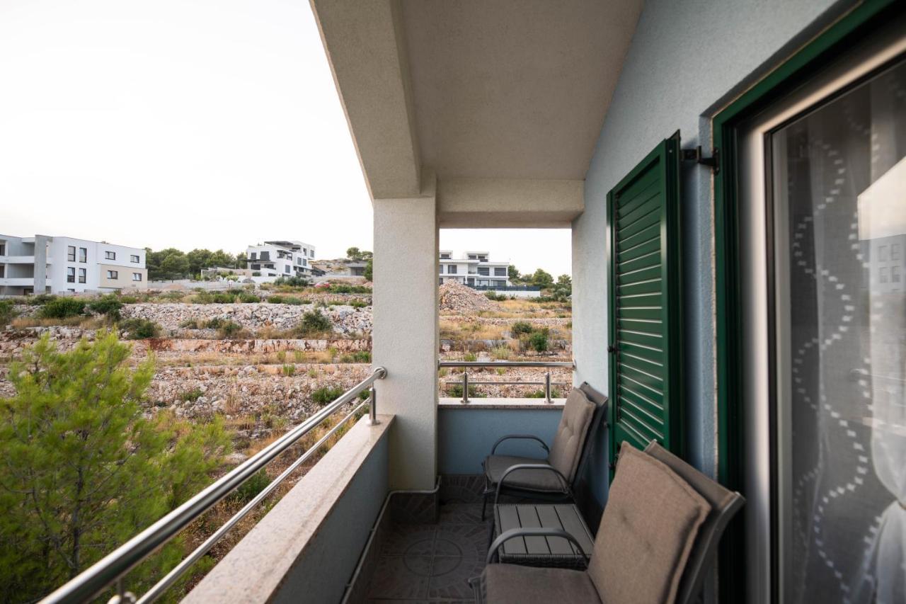 Sunny Beach Apartments شيبينيك المظهر الخارجي الصورة