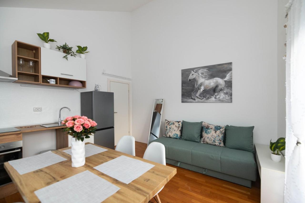 Sunny Beach Apartments شيبينيك المظهر الخارجي الصورة
