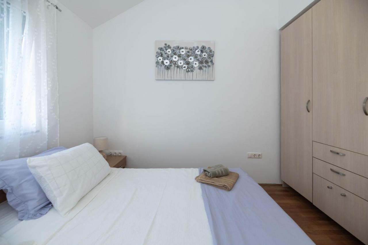 Sunny Beach Apartments شيبينيك المظهر الخارجي الصورة