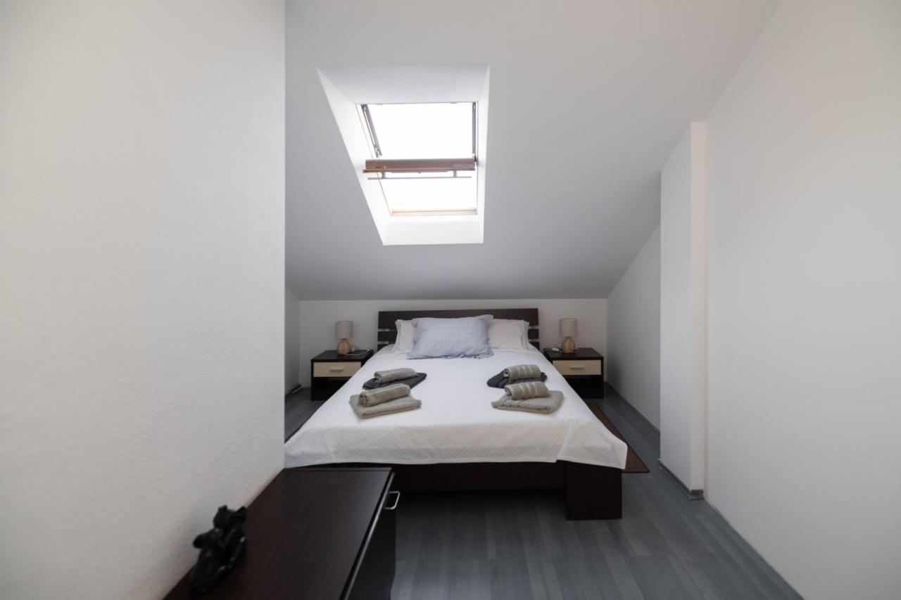 Sunny Beach Apartments شيبينيك المظهر الخارجي الصورة