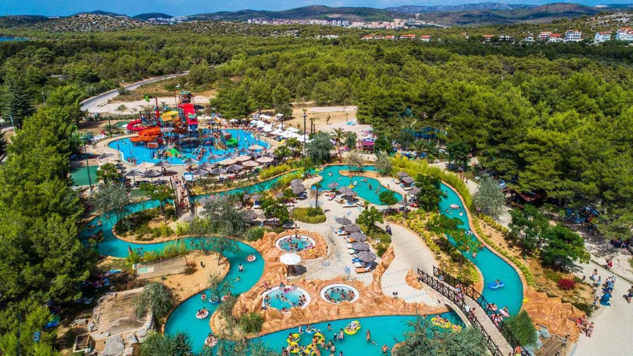 Sunny Beach Apartments شيبينيك المظهر الخارجي الصورة